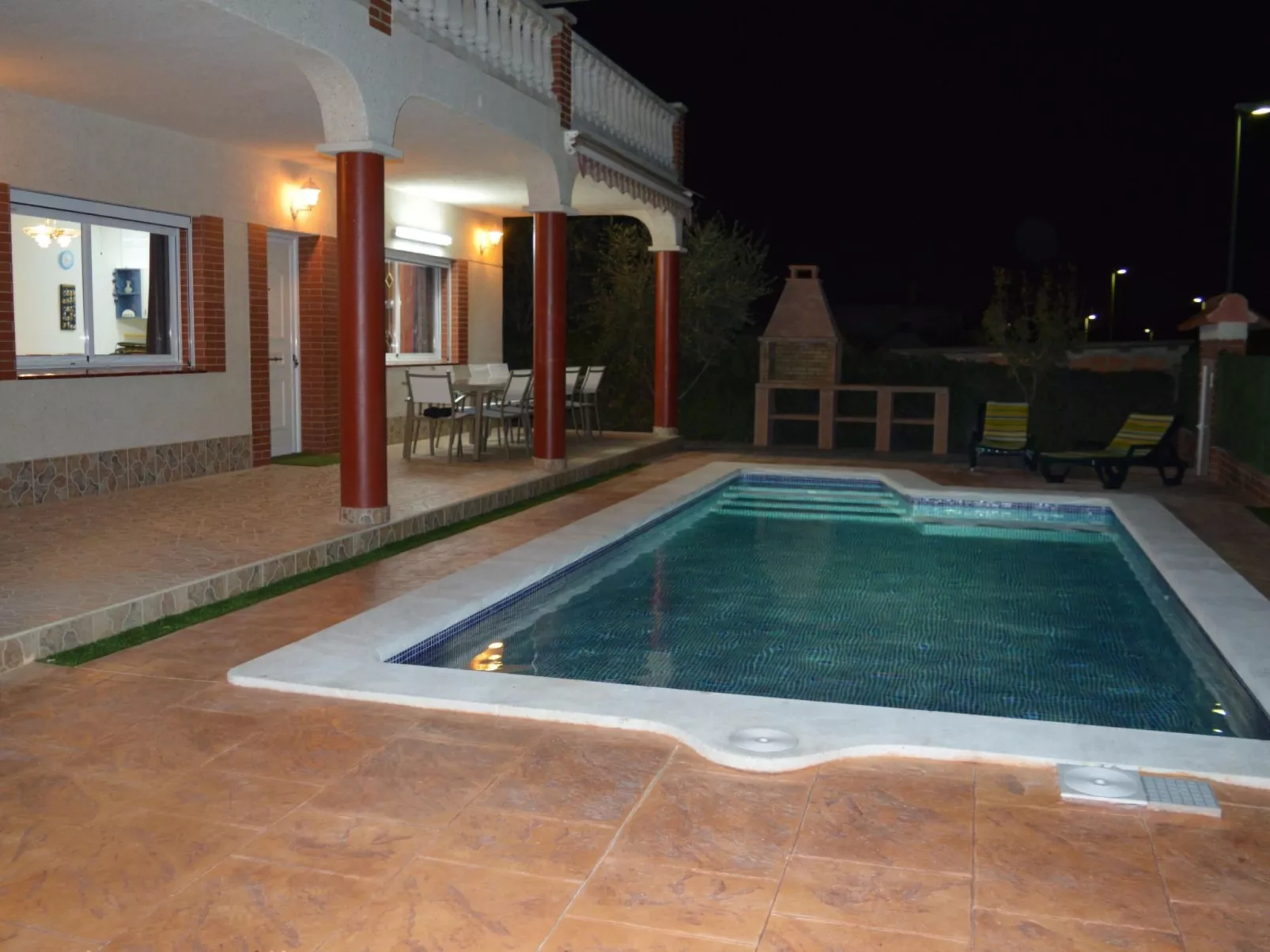 Chalet 'Vista Cunit' mit privatem Pool-Image-tags.info