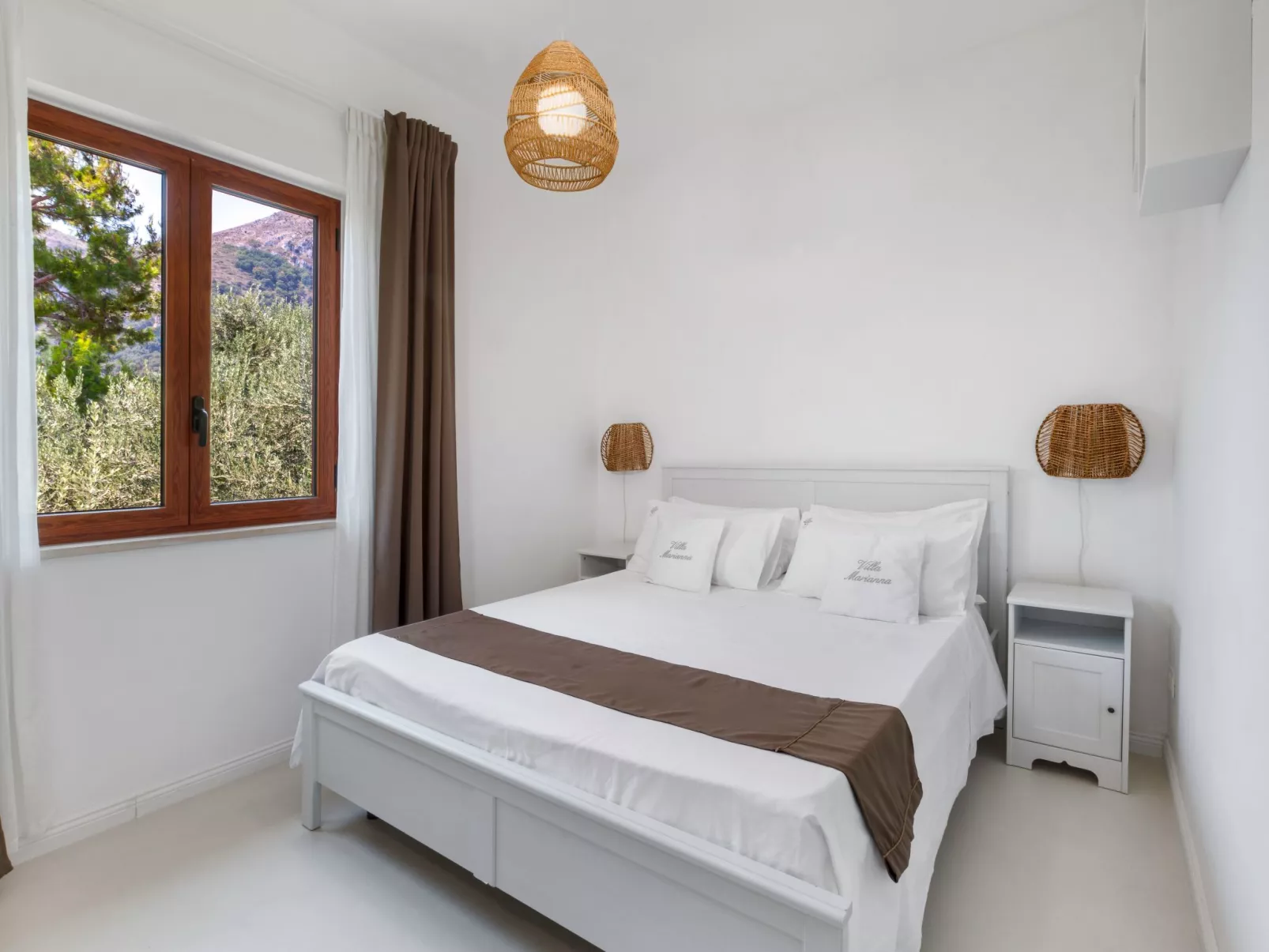 Haus in Sirenuse mit Panoramaterrasse-Dedans