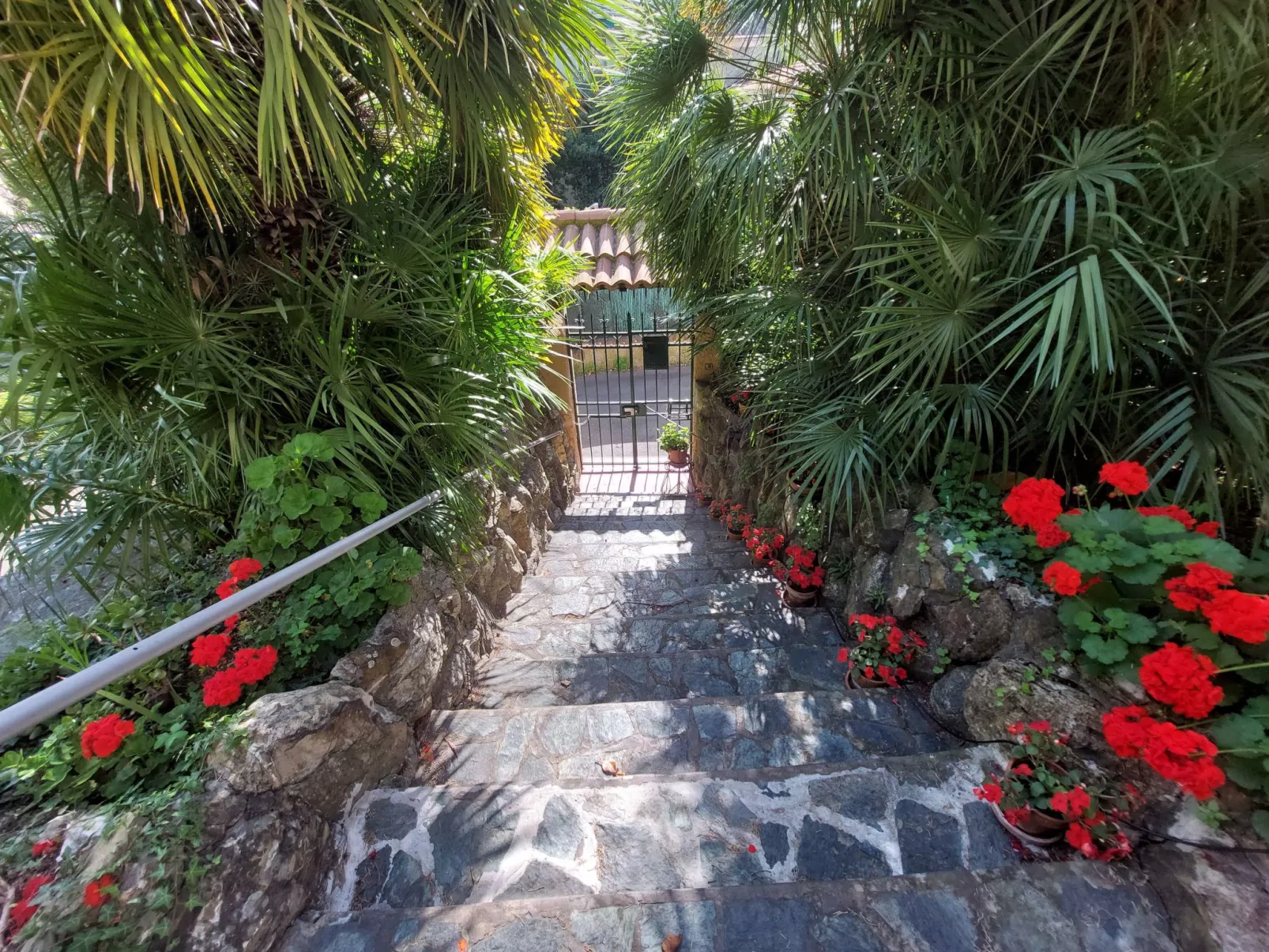 Für 4 Personen ca. 45 m&sup2; in Genua, Norditalien (Ligurien)-Outside