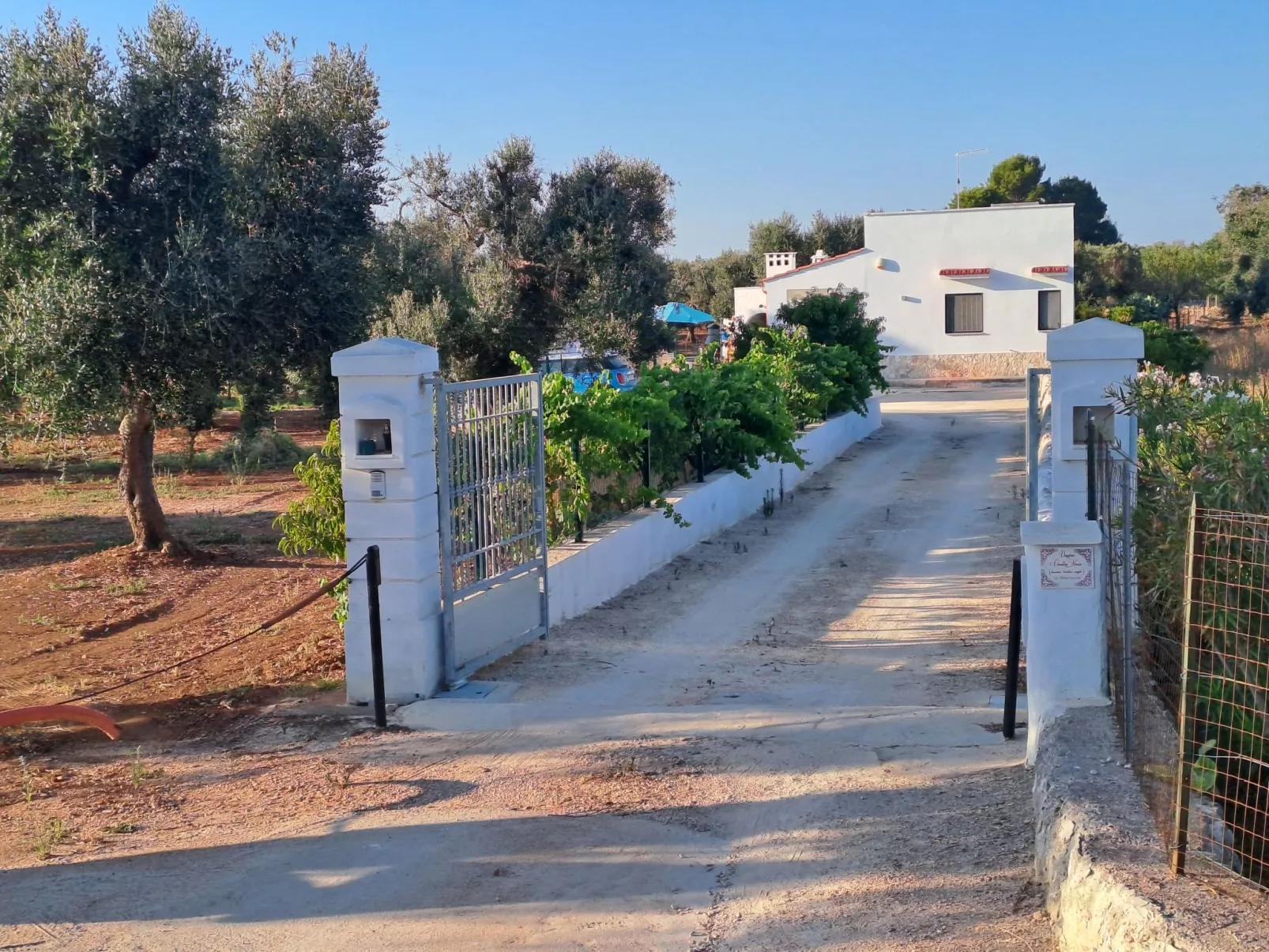 Bauernhof mit Schwimmbad und Babypark Brindisi am Meer