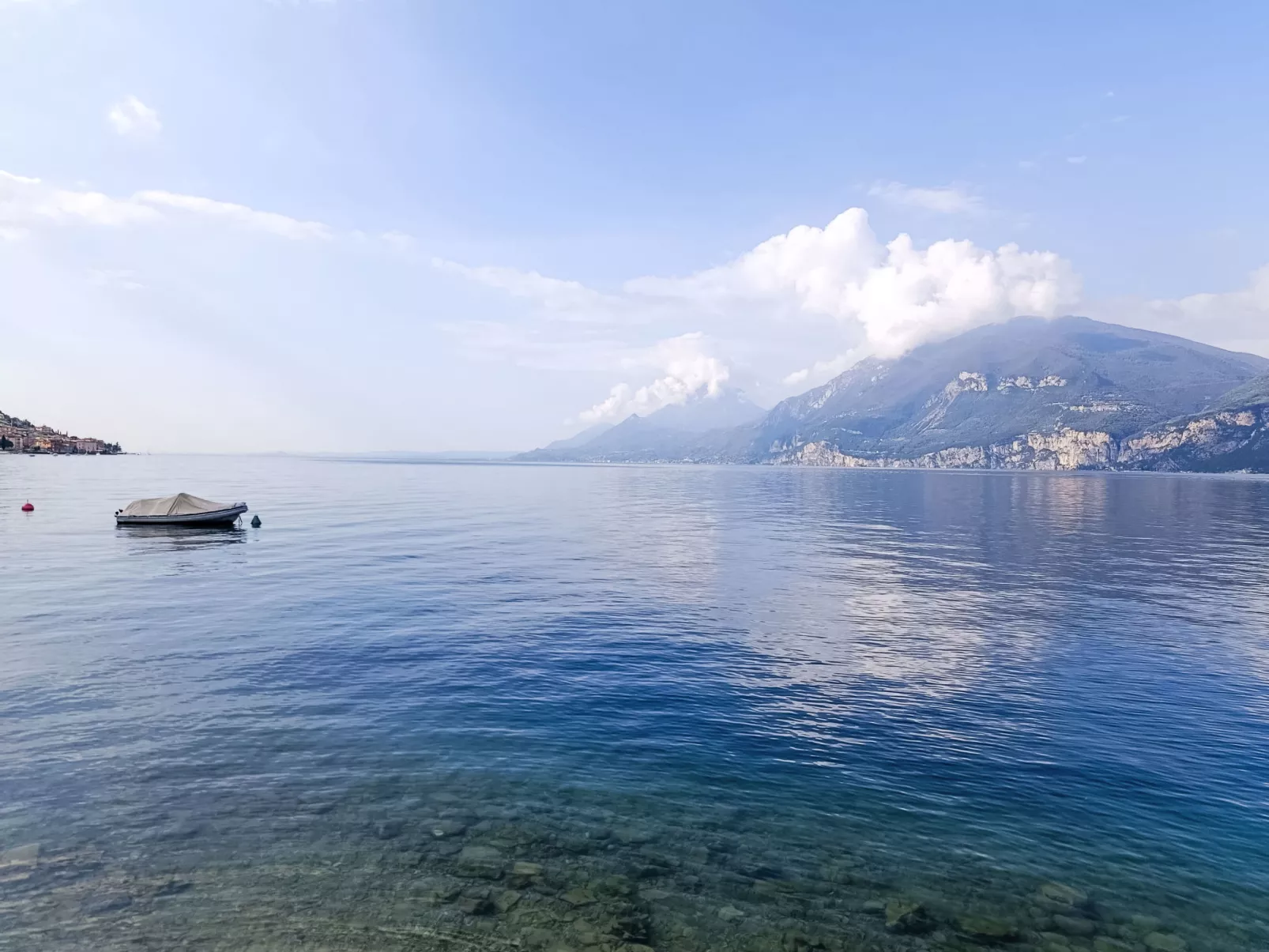 Wohnung 8 mit Seeblick, Garage, Schwimmbad,-Environnement