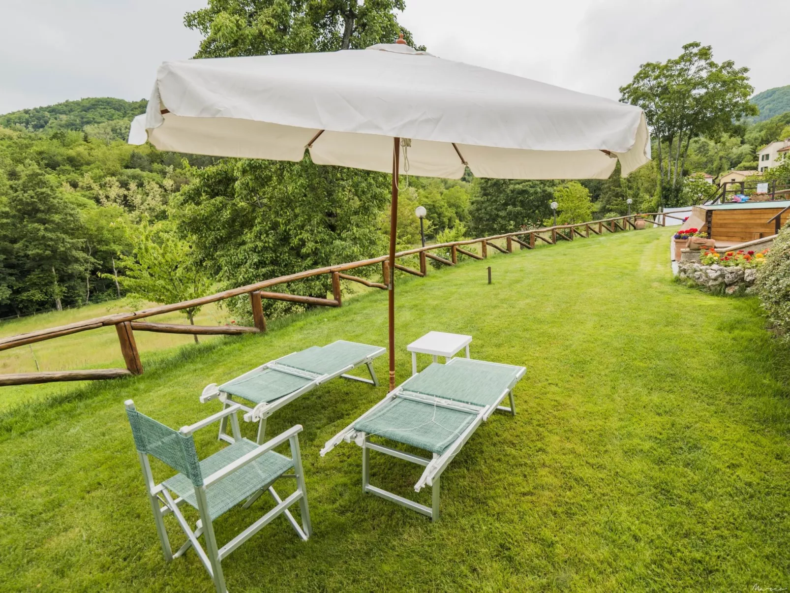 'Case Cioni-Focolare'.-Draußen