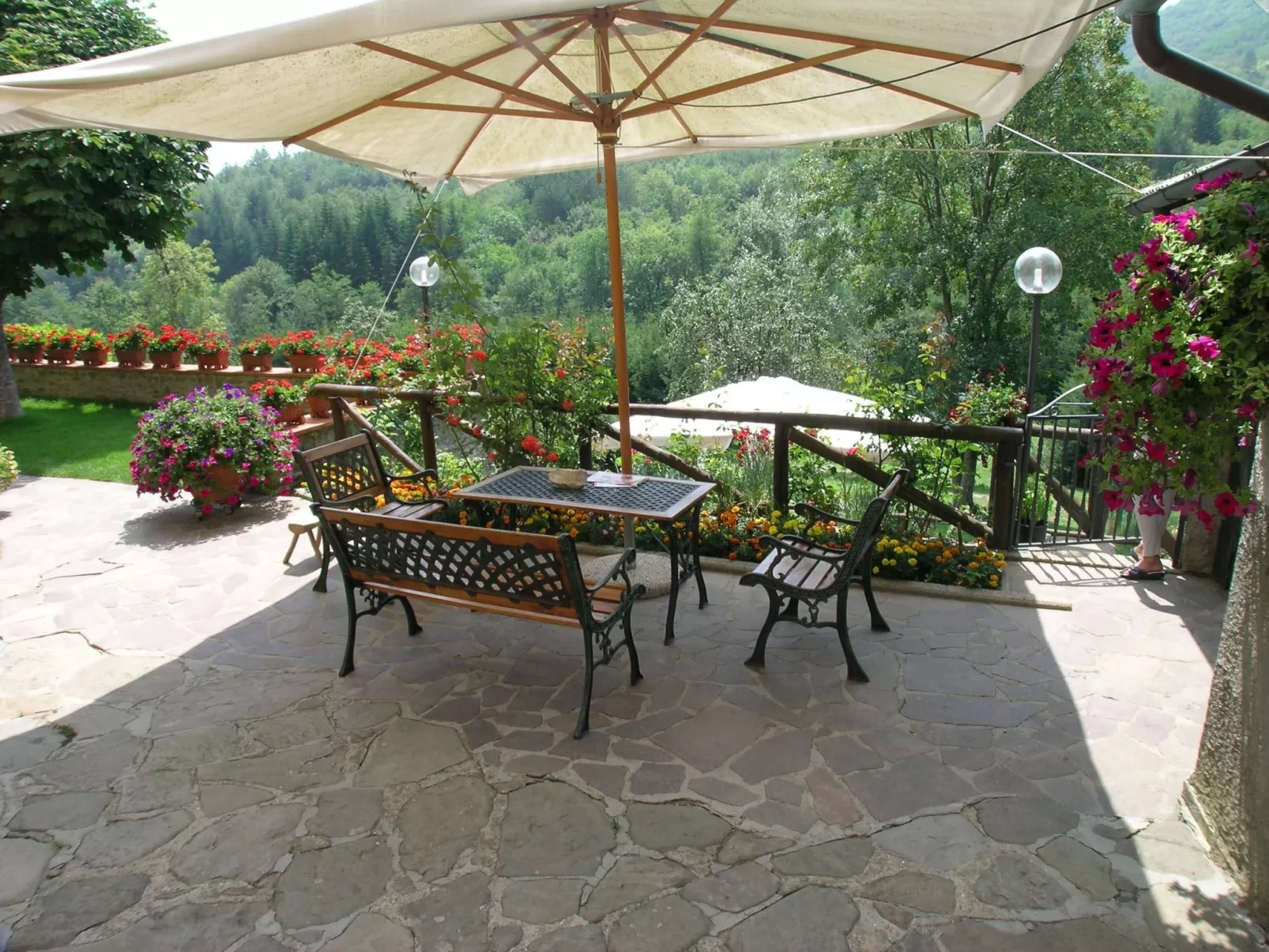 'Case cioni' mit Schwimmbad-Draußen