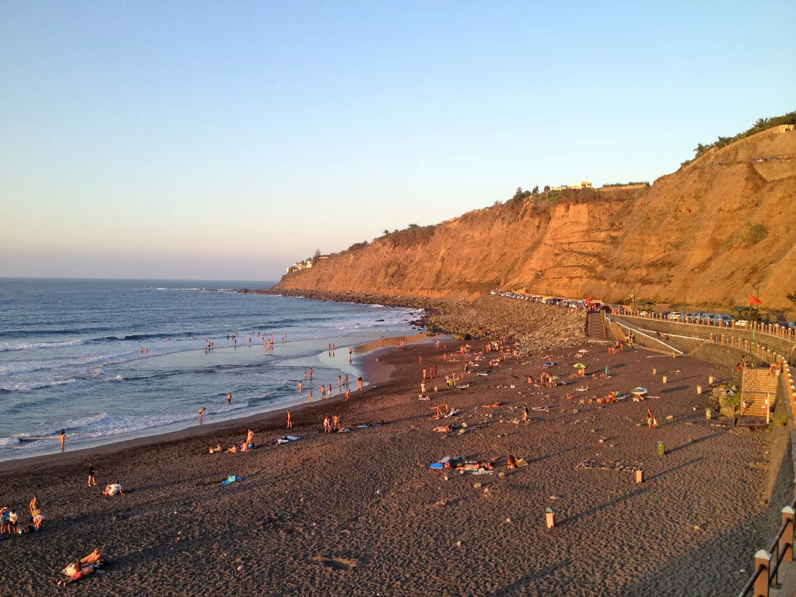 Apartment mit Balkon und Meerblick-Umgebung