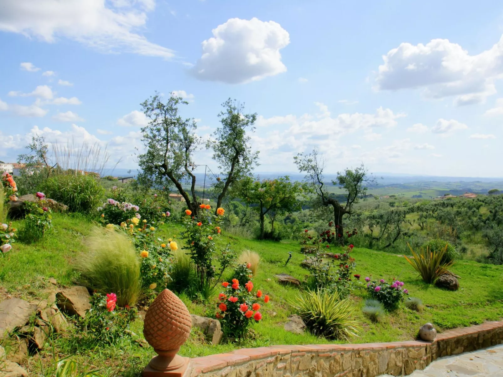 Teil eines alten toskanischen Bauernhauses für 4-6 Personen-Dehors