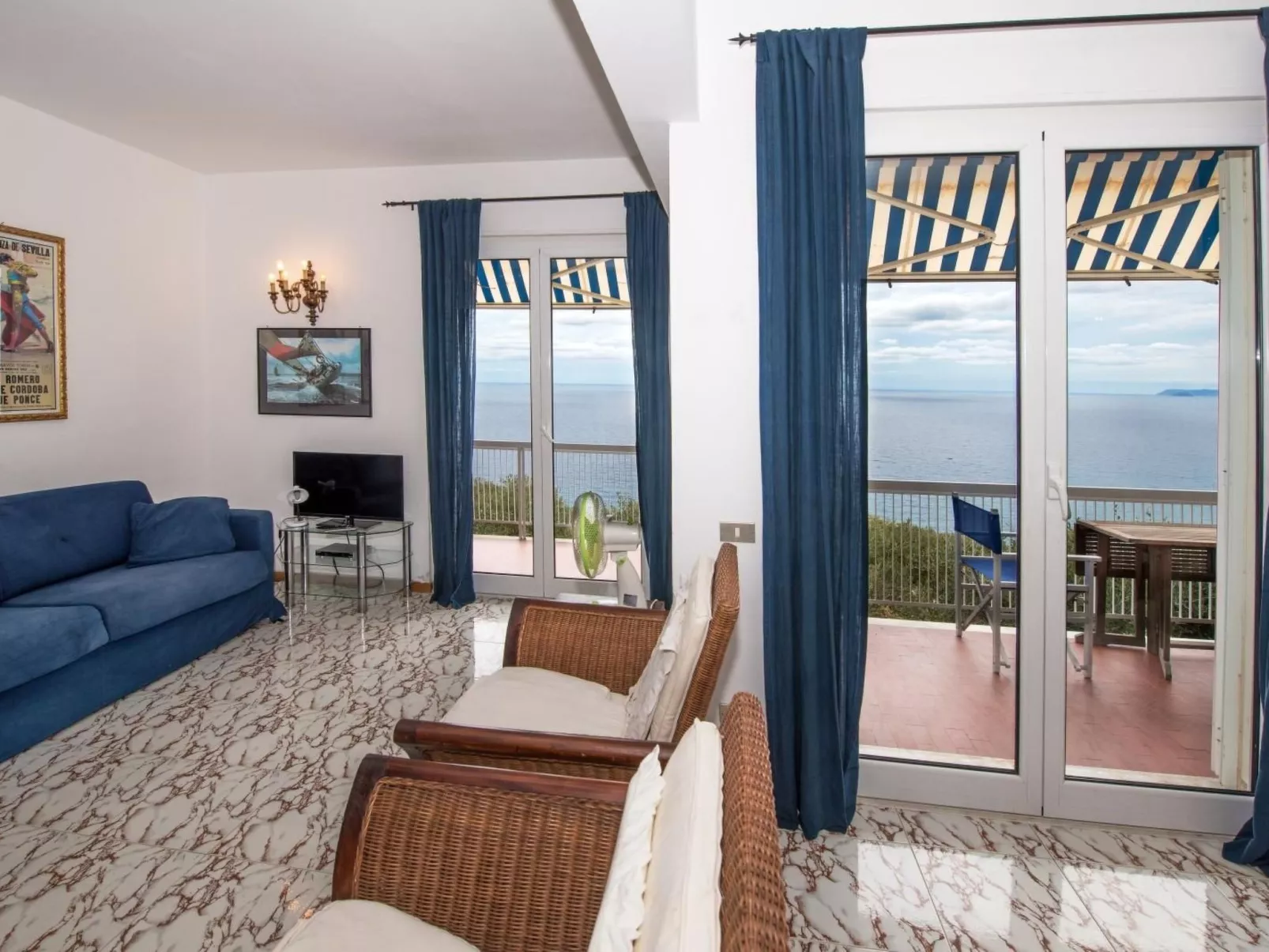 Wohnung mit Parkplatz und Panoramablick-Inside