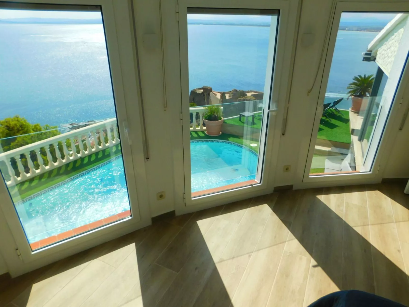 Mit einzigartigem Meerblick-Image-tags.info