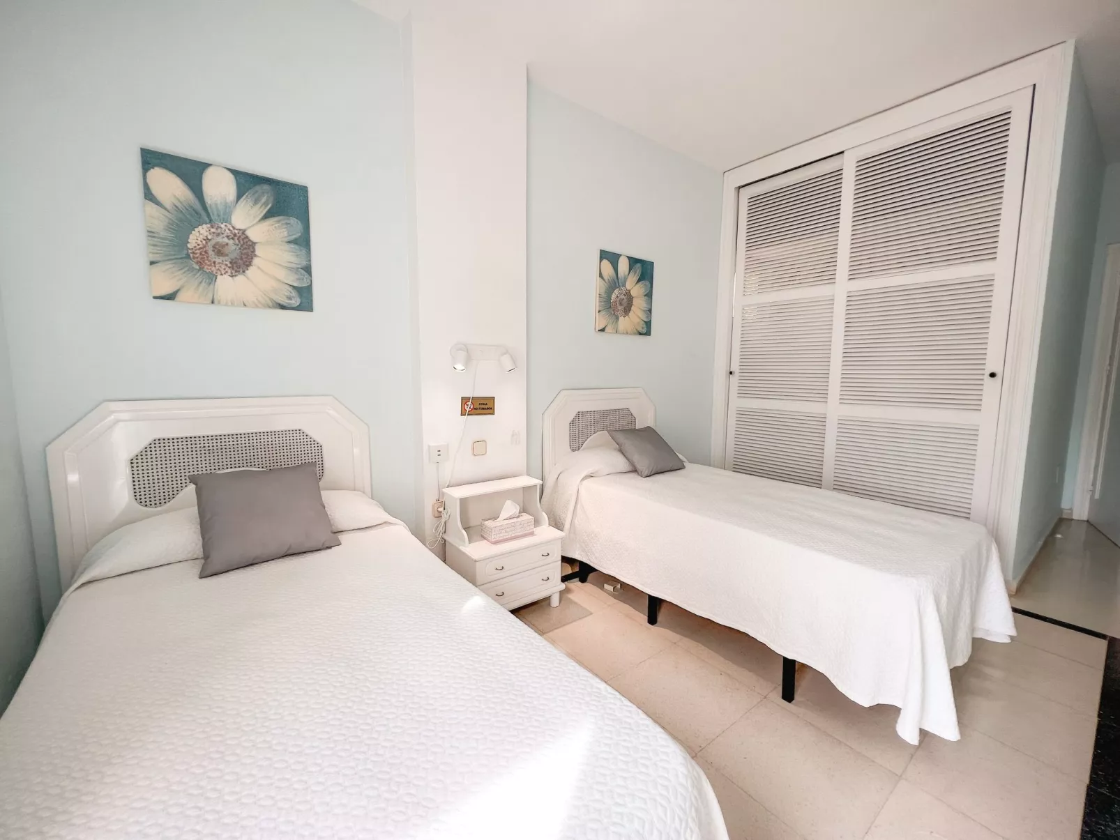 Schöne Villa, großer Pool und Garten-Inside