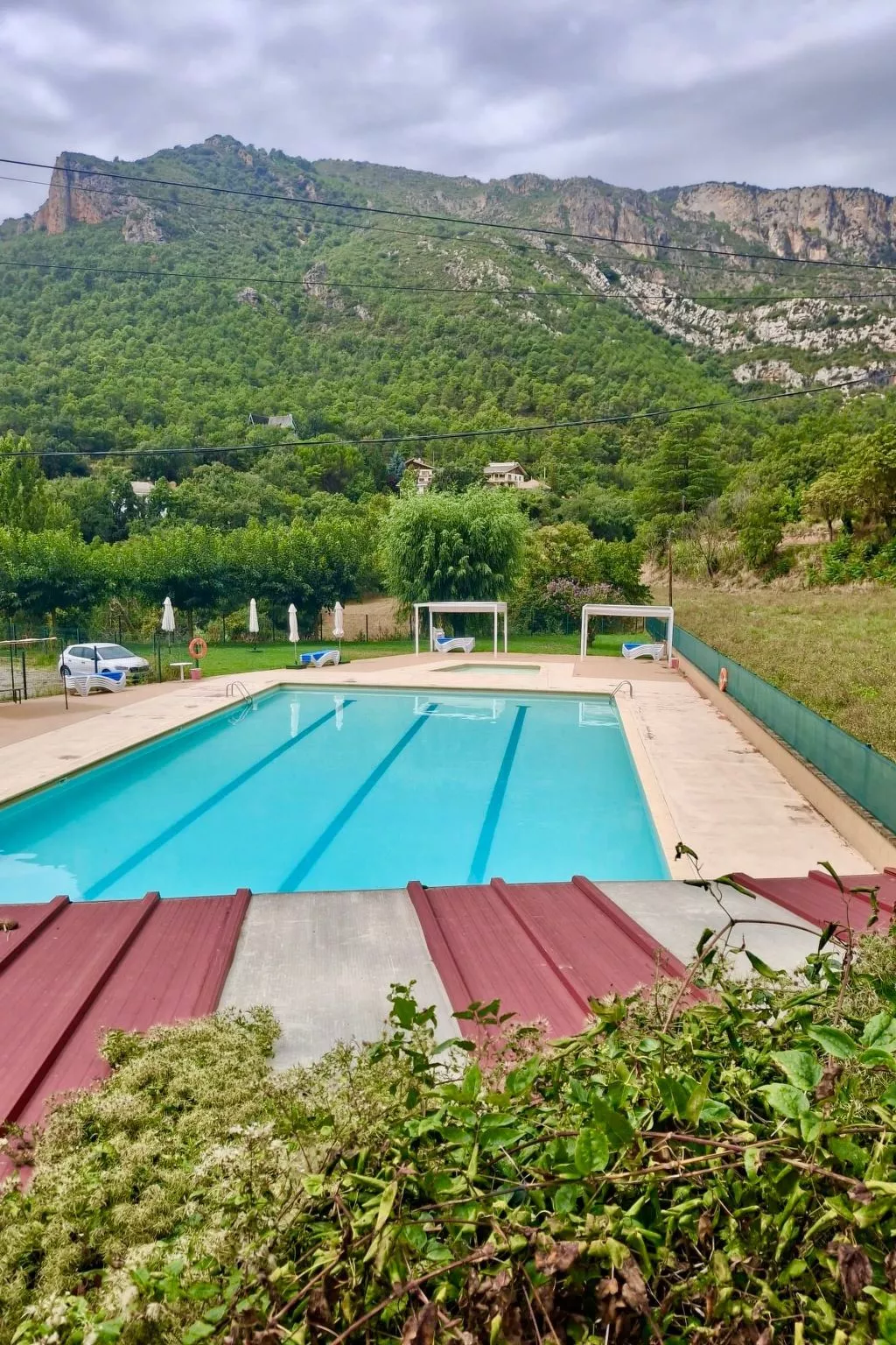 Cal Serveró 2-Outside