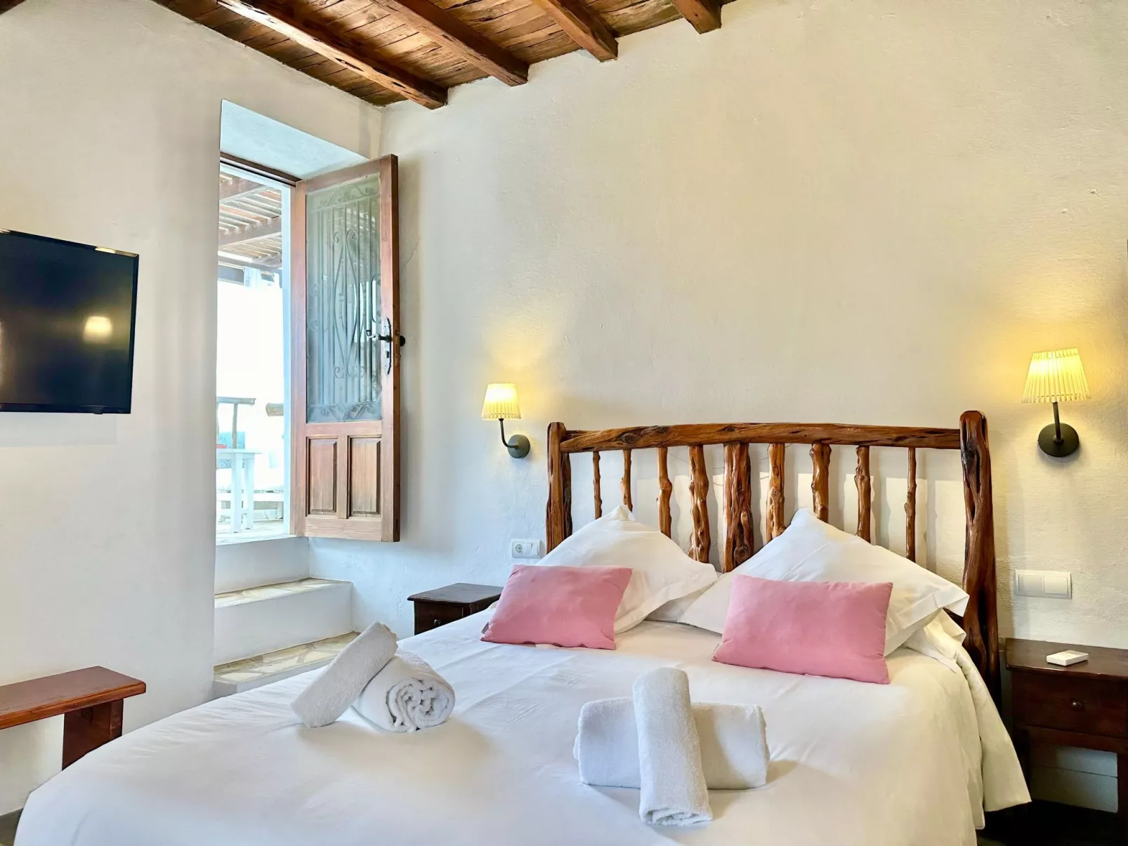 Villa El Palau-Inside