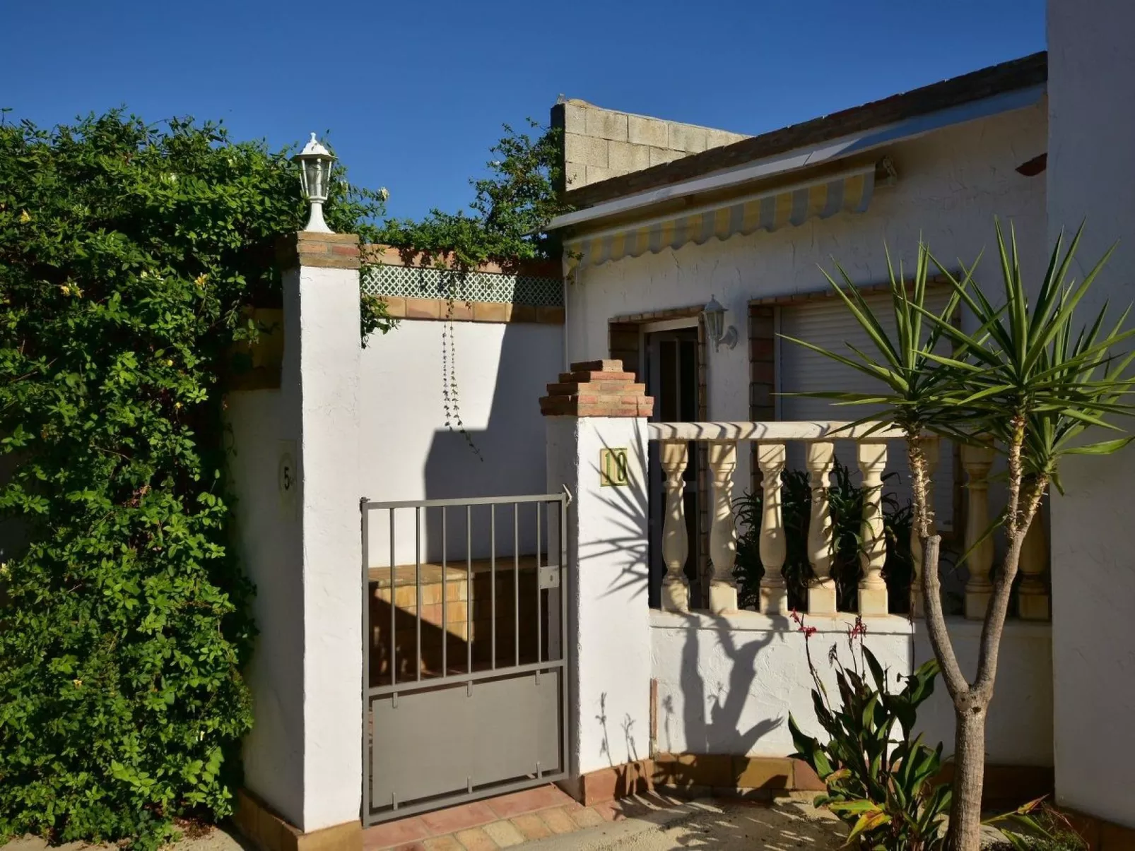 CASA LUCIA-Image-tags.info