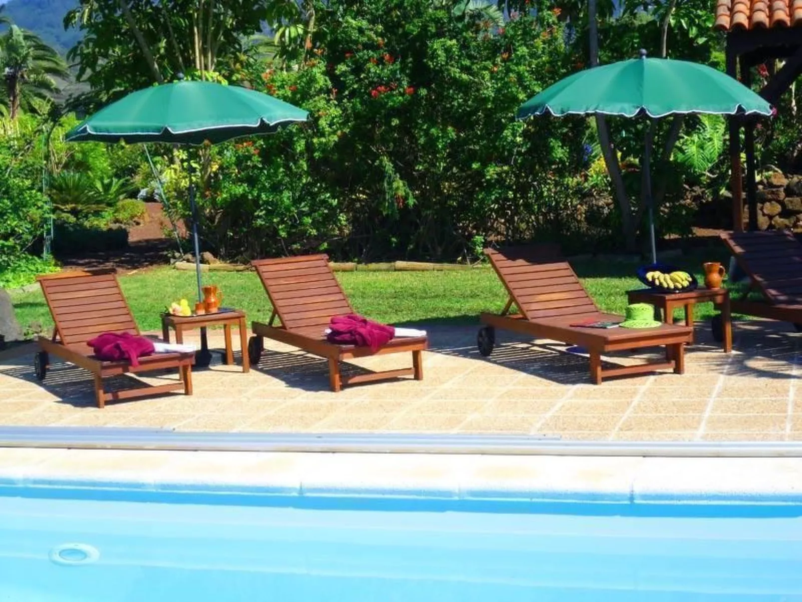 Romantisches Landhaus mit Pool-Outside