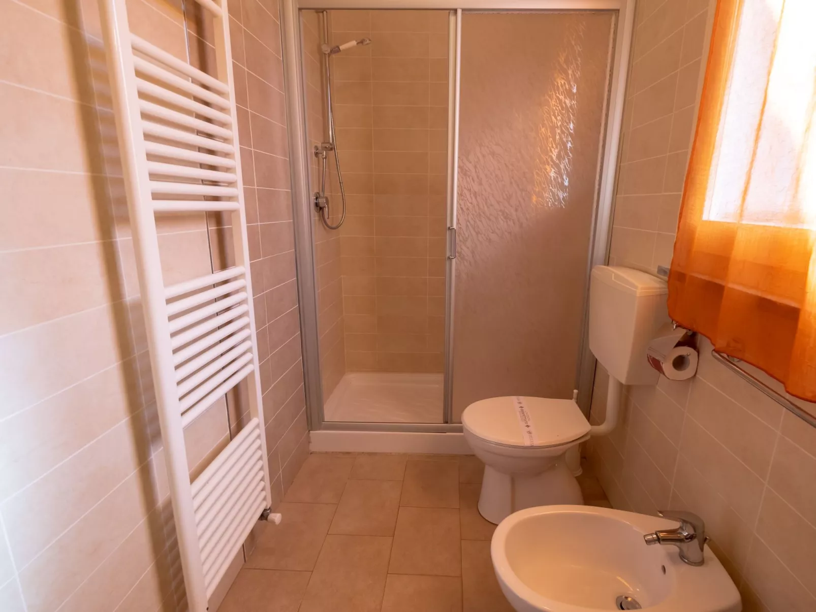 Gemütliche Hütte, Erdgeschoss, Garten und Grillplatz