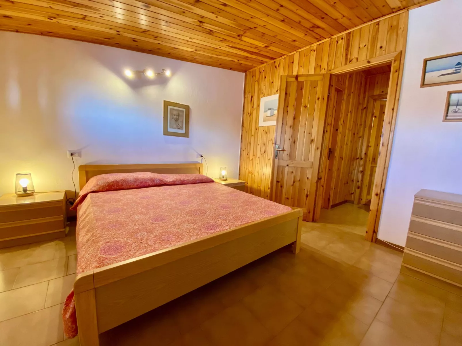 Vertikales Haus mit privatem Garten, 2 Klima