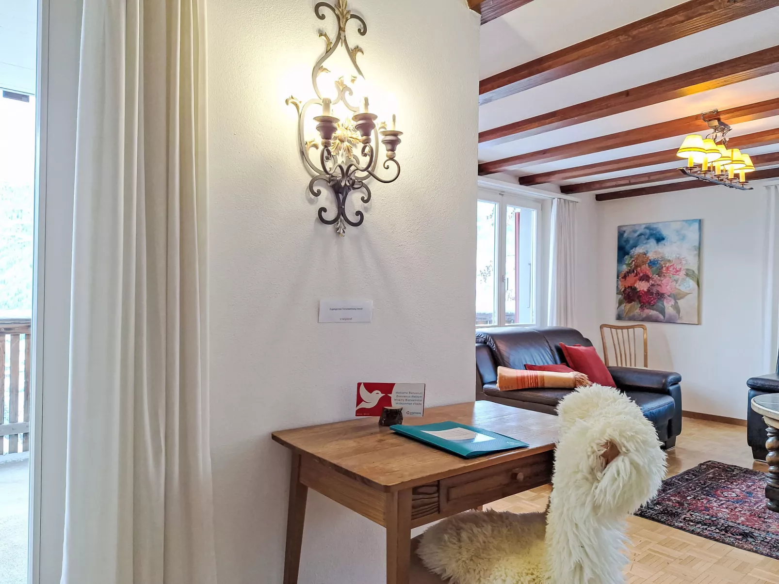 Chalet Shangri La-Inside