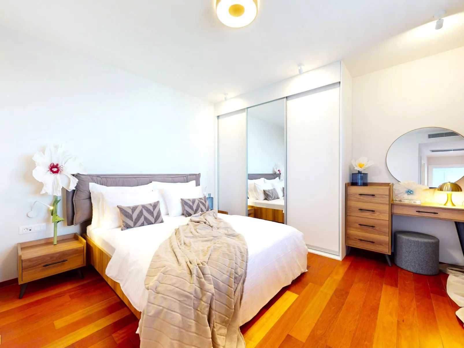 Villa Oleander-Image-tags.info