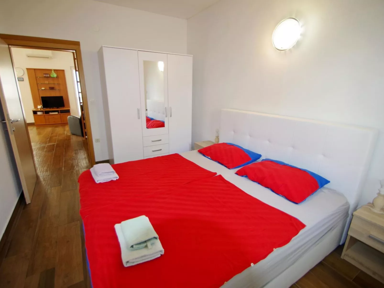 In Medulin, in der Nähe des Strandes-Drinnen