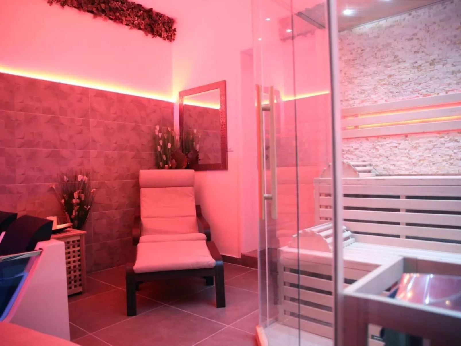 Studio-Appartement mit Blick auf das Wasser-Drinnen