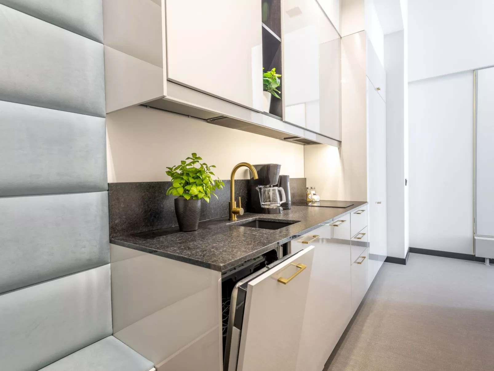 Helle Ferienwohnung mit Terrasse auf Usedom