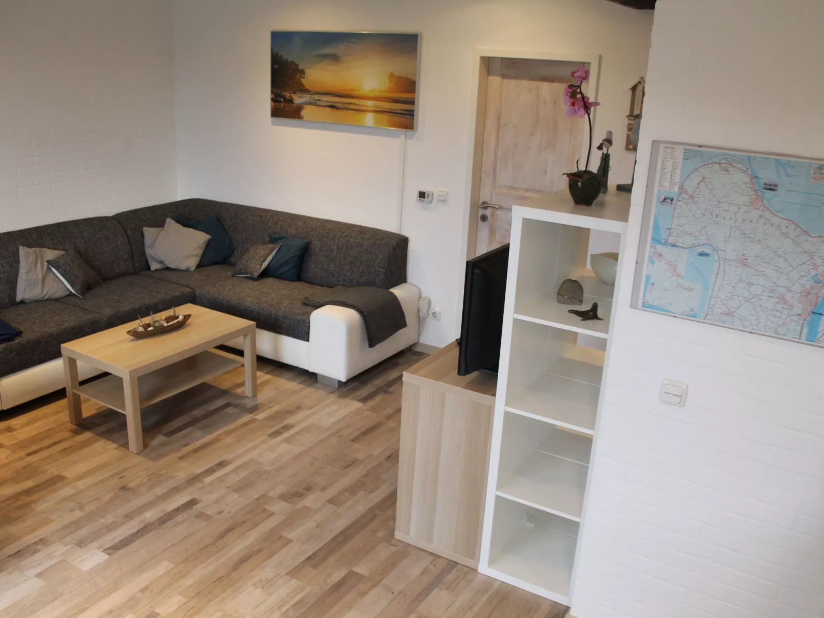 Schönes Ferienhaus in Tossens mit Schönem Garten