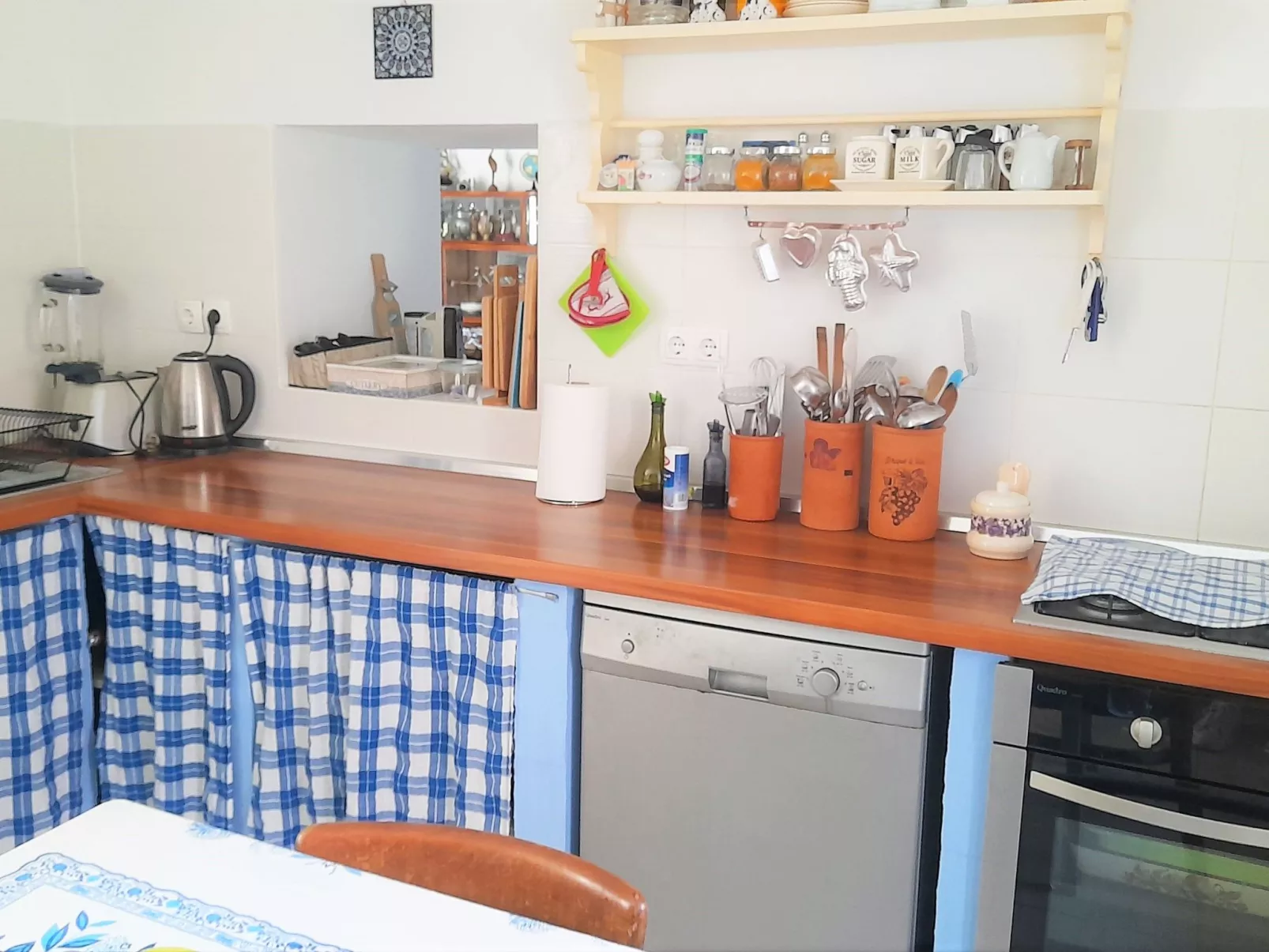 Rustikales Haus in Lukoran mit privatem Parkplatz-Dedans