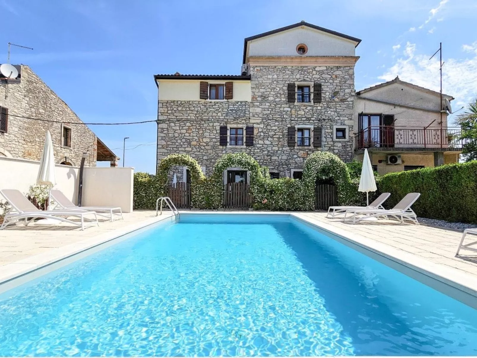 Für 2 Personen ca. 30 m&sup2; in Novigrad, Adriaküste Kroatien (Westküste von I-Draußen