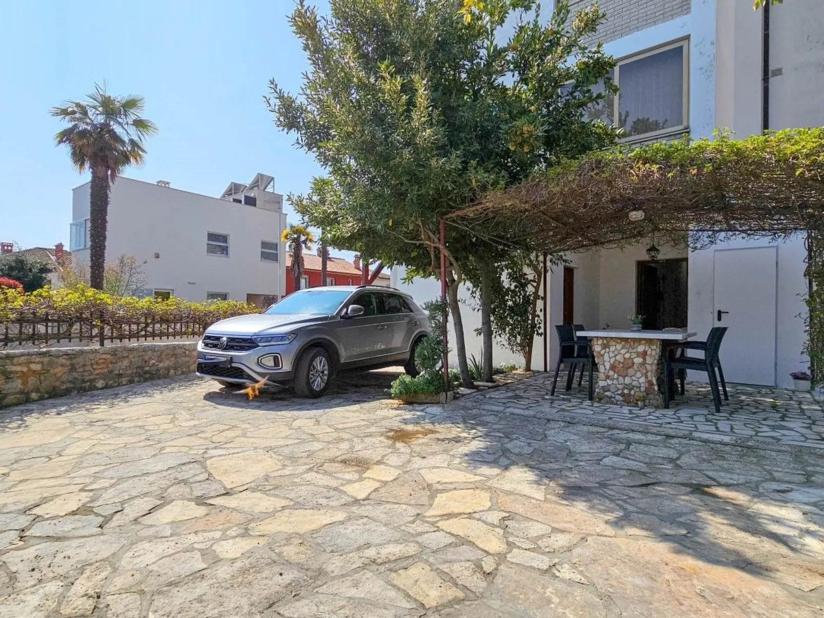 Wohnung 80m vom Meer mit Terrasse-Draußen