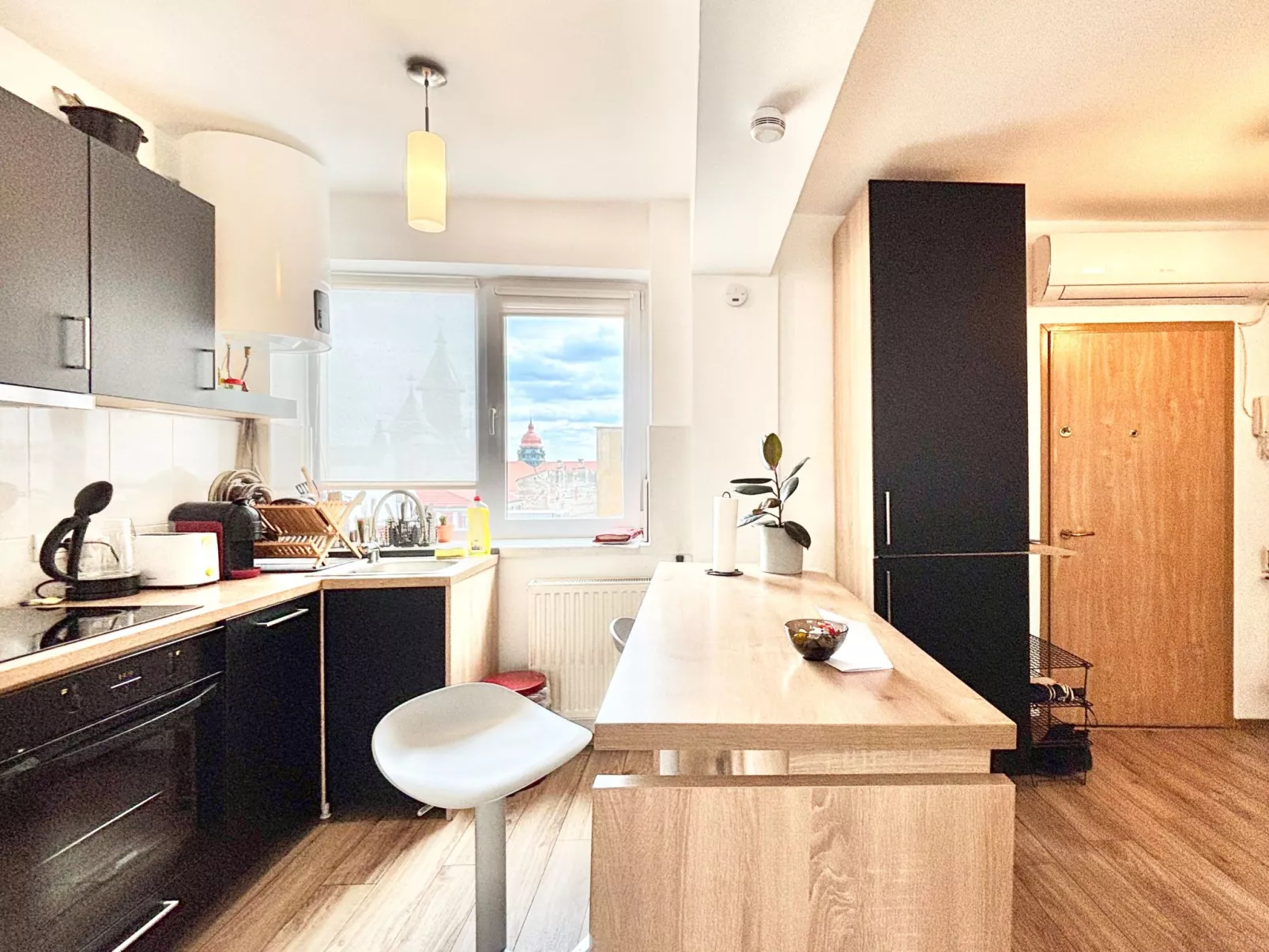 Opera Sunrise zentrale moderne Balkonwohnung-Dedans