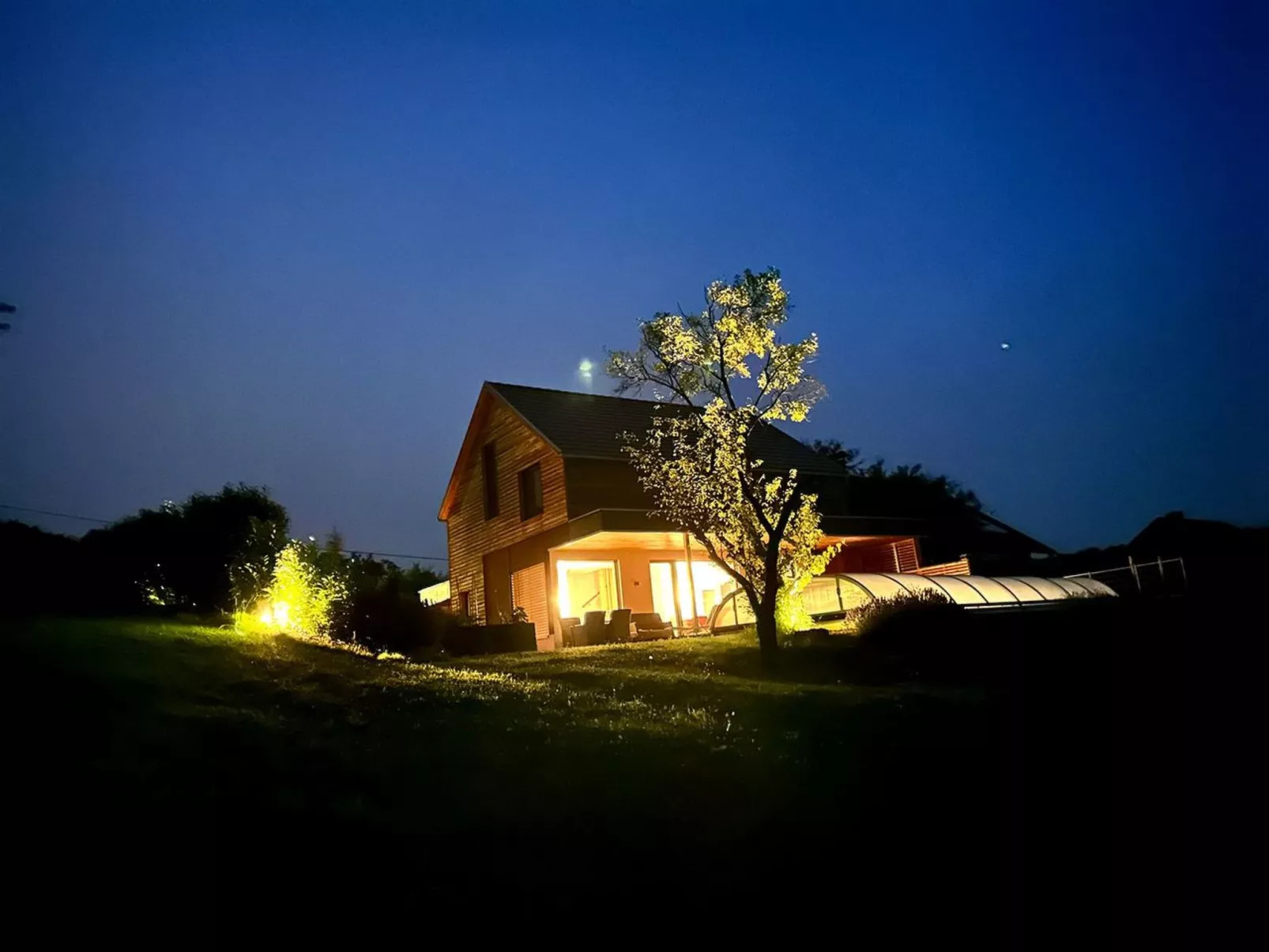 Das Rizzi - Freistehendes Haus mit Panoramapool-Outside