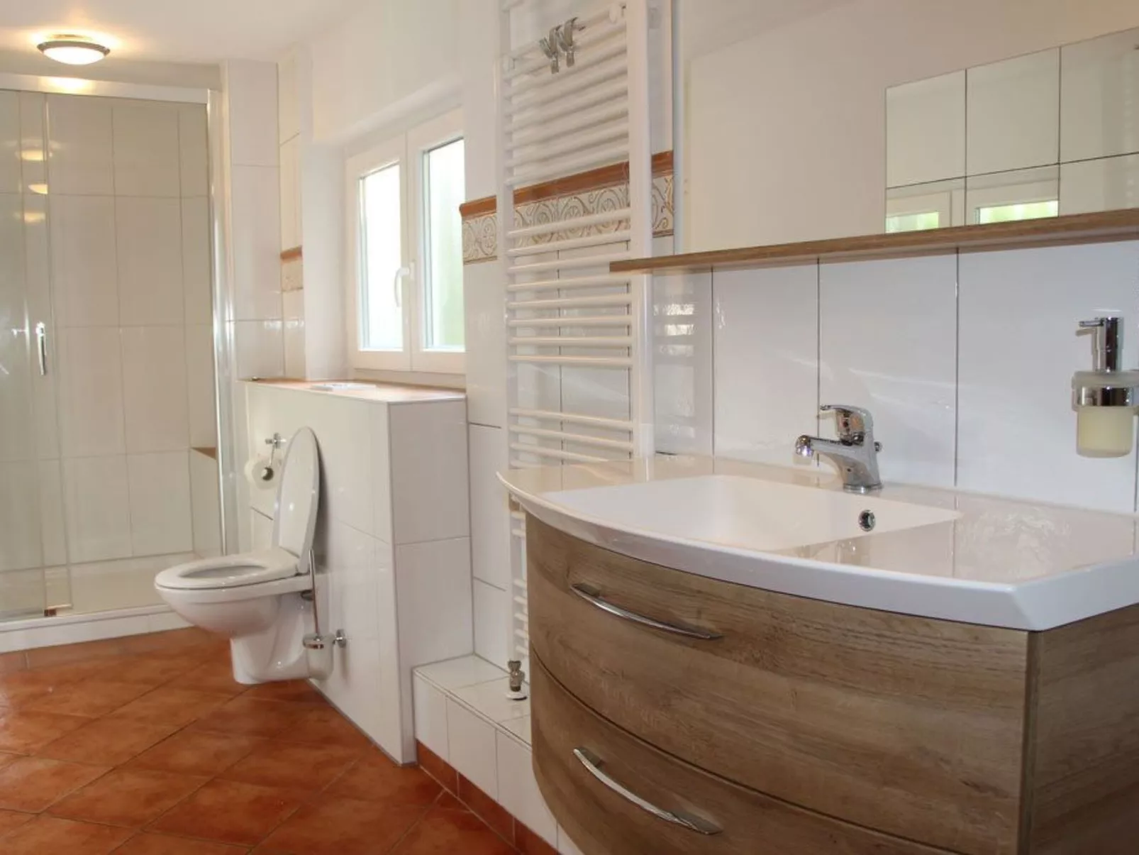 Ferienvilla mit eigener Sauna-Drinnen