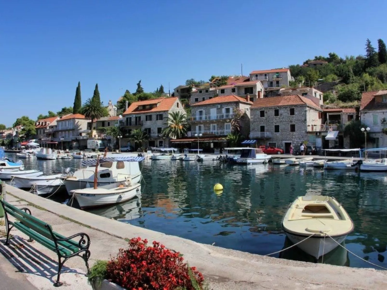 Kleines Steinhaus in einem ruhigen Ort auf der Insel Solta-Image-tags.info