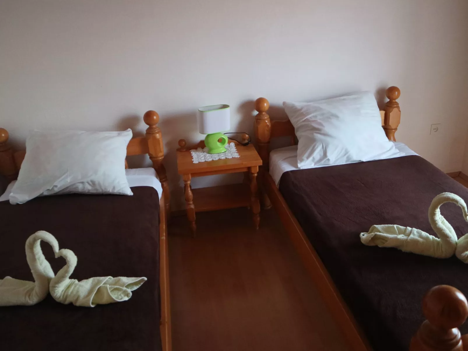 "Antun" am Strand-Dedans