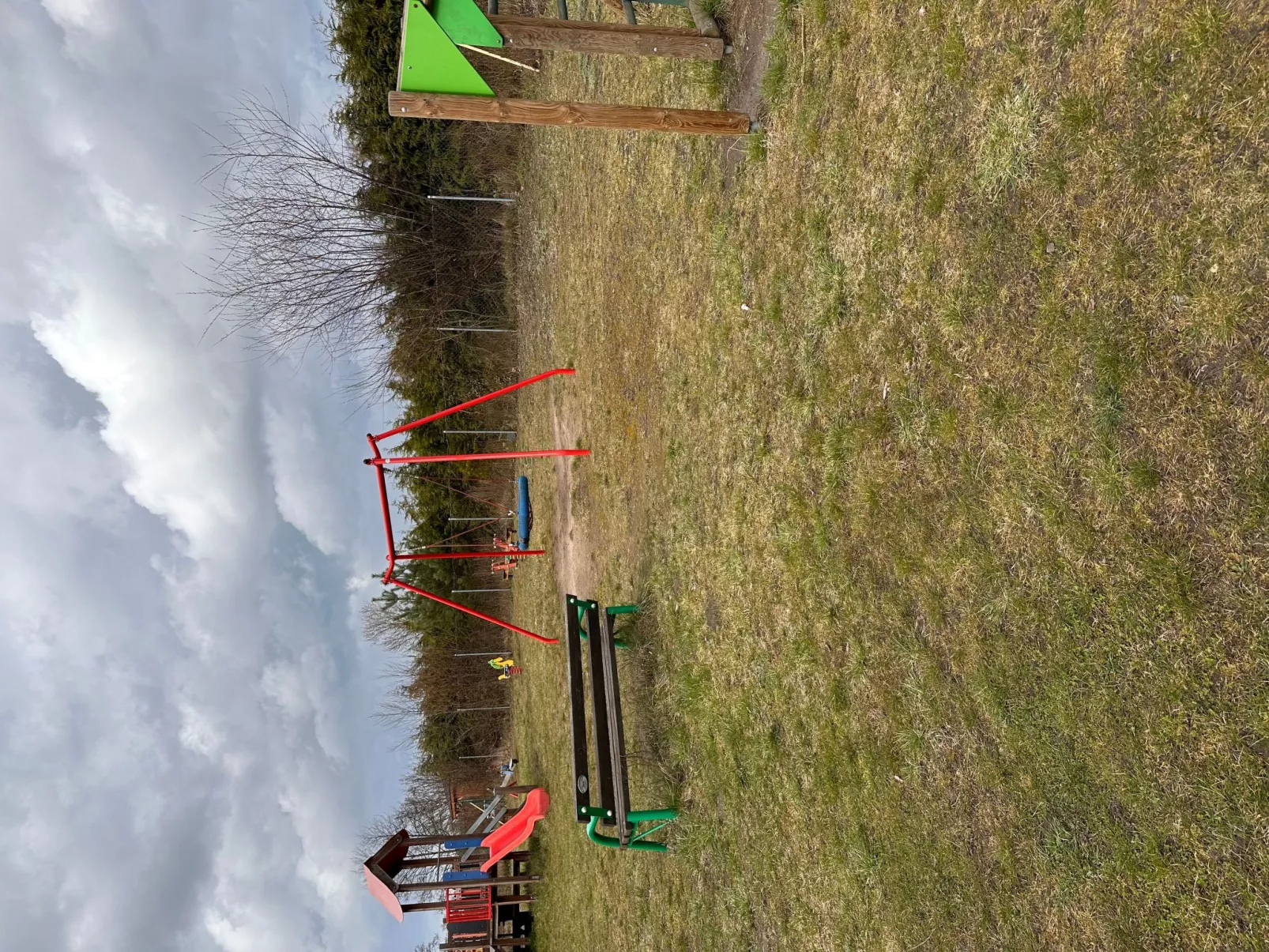 Gemütliches Ferienhaus mit Garten und Seeblick-Image-tags.info