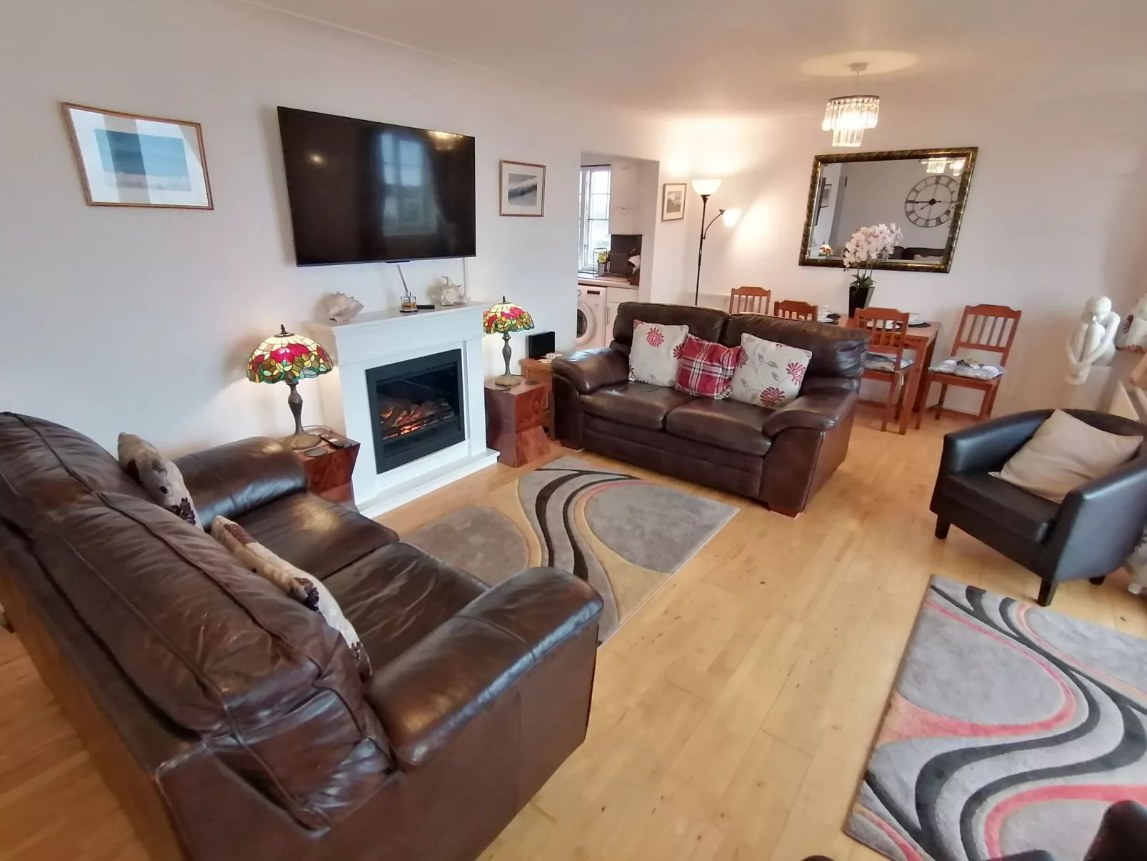 "Stewart" mit Blick auf das Wasser-Image-tags.info