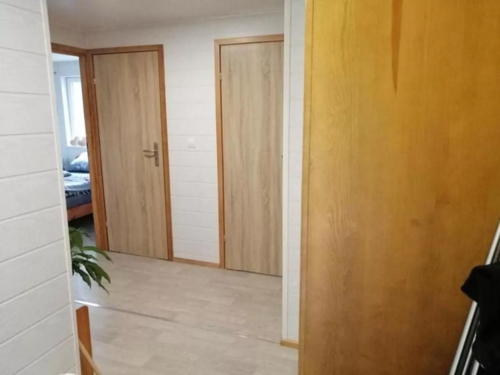 Ganzjährig bewohnbares Ferienhaus - rot-Drinnen