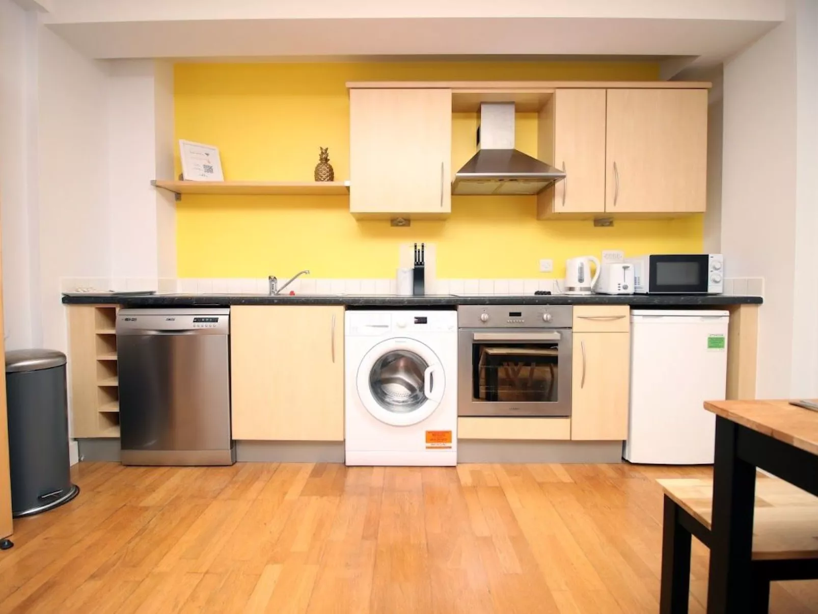 Zentrale Wohnung Bristol, 2 Betten, Balkon, Wi-Fi