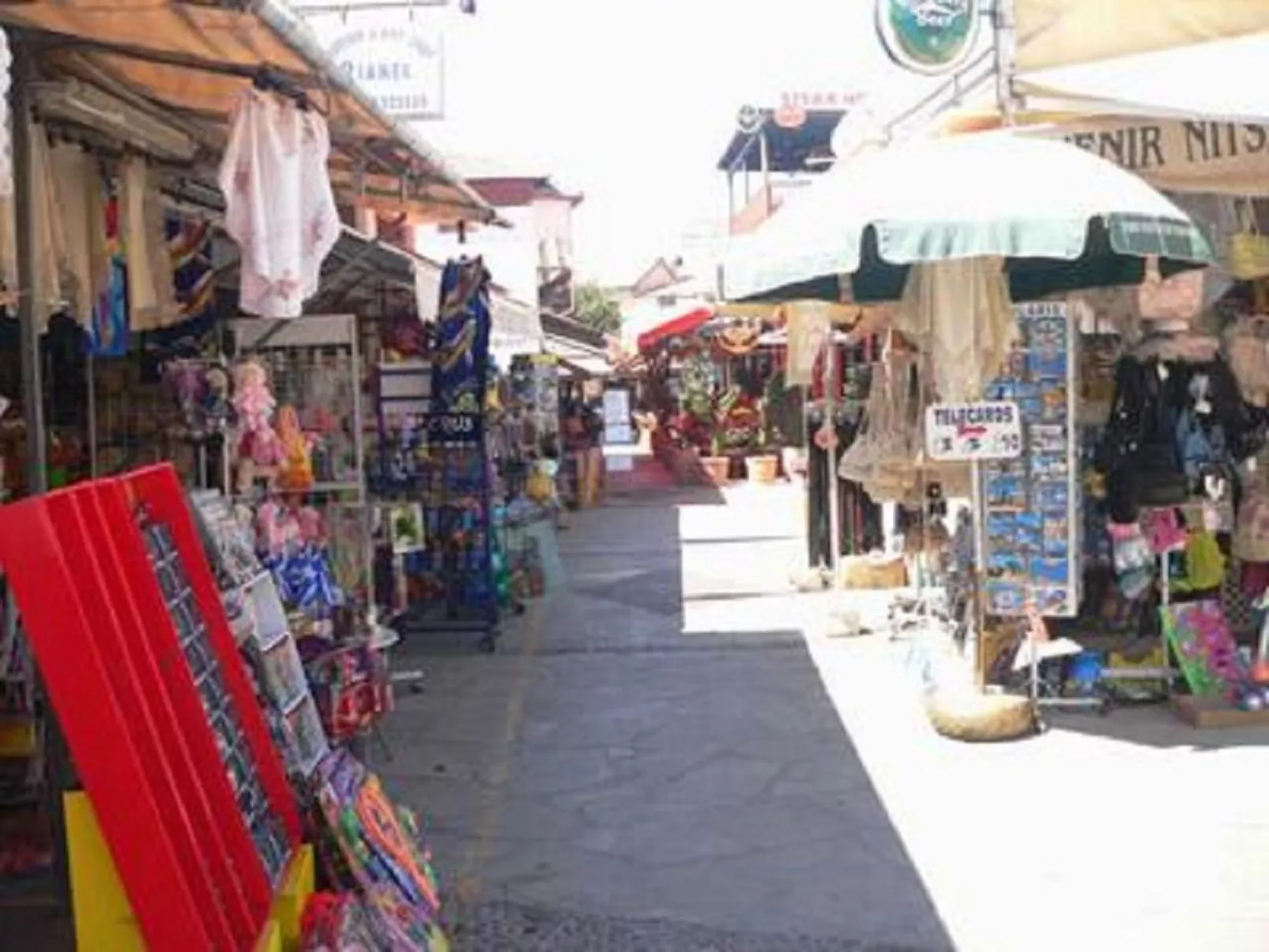 Schönes Ferienhaus mit Balkon in Polis Chrysochous-Outside