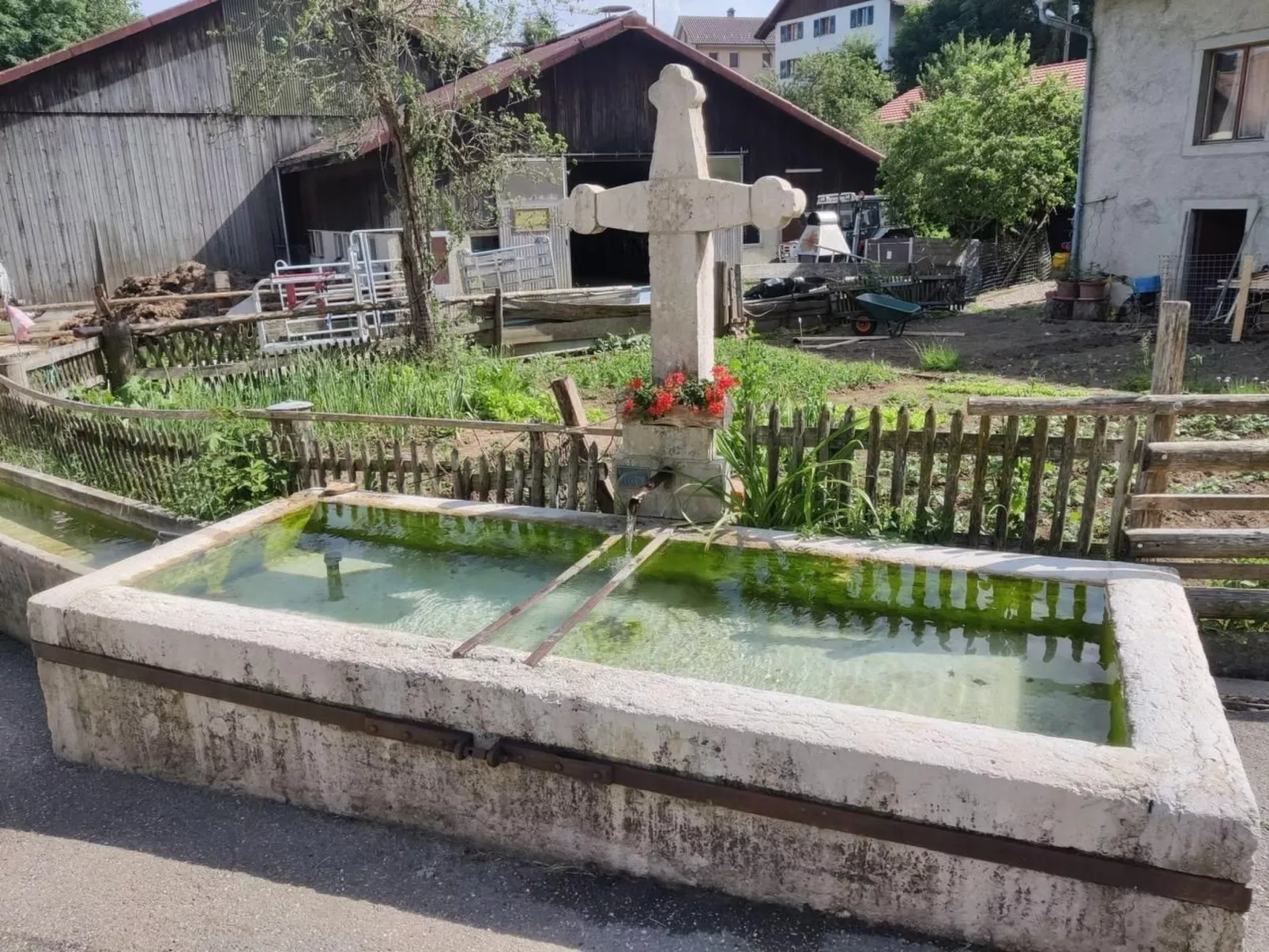 Ma Petite Fontaine-Draußen