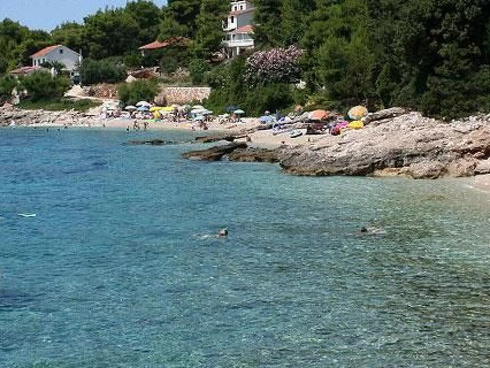 Wohnung in Zavala mit schönem Garten