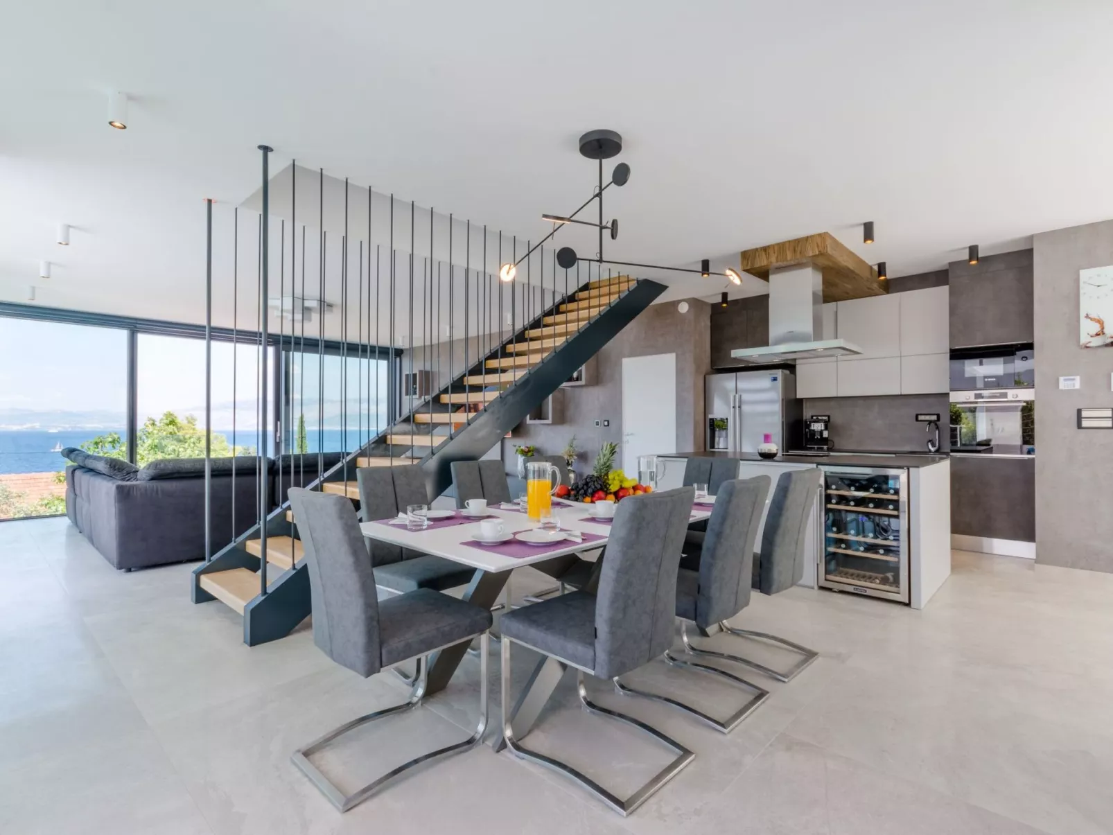 Tolles Ferienhaus in Sutivan mit Privatem Pool-Inside