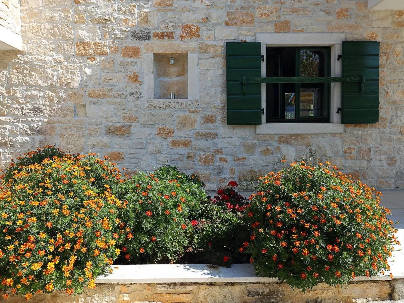 In Barat mit privatem Pool-Image-tags.info