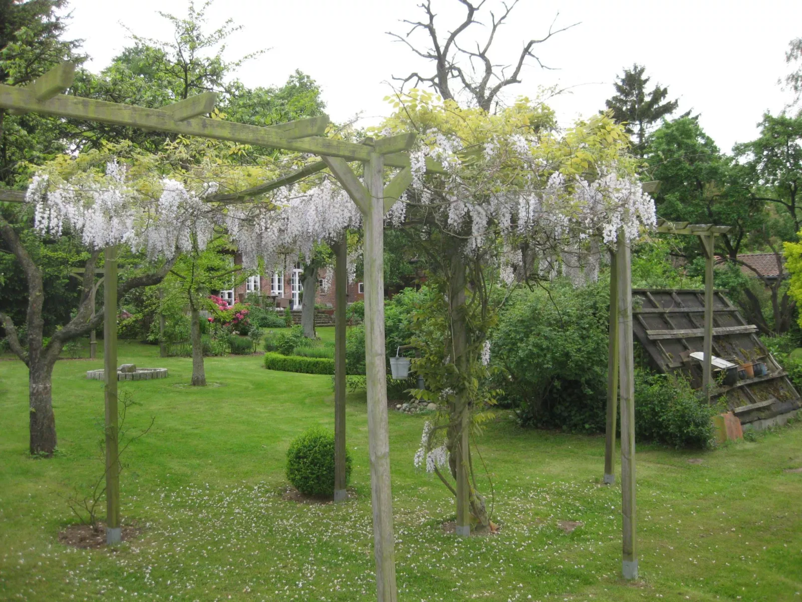 In ehemaliger Dorfschule am Dorfrand