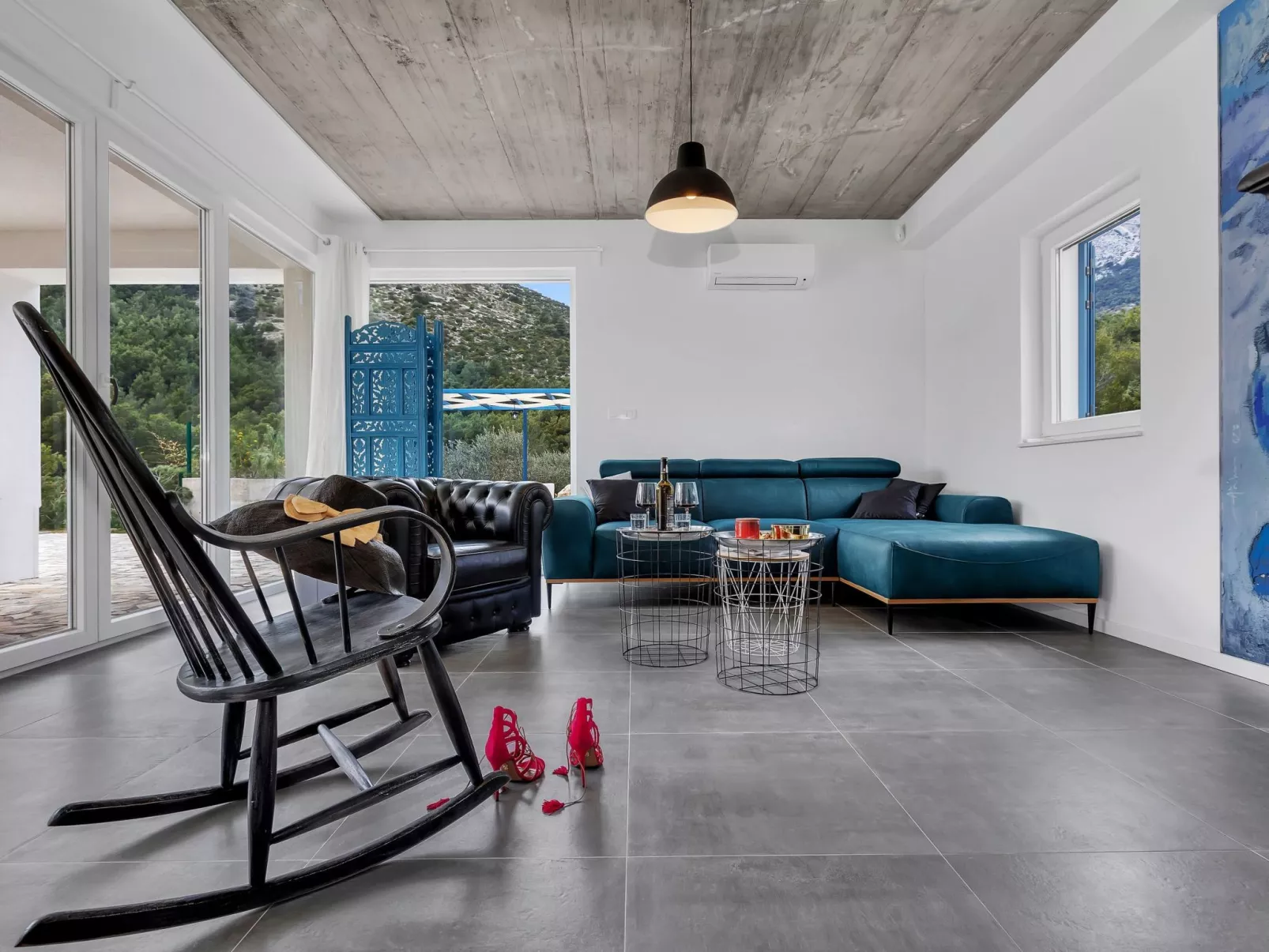 Modernes Ferienhaus in Zaostrog mit Beheiztem Pool-Inside