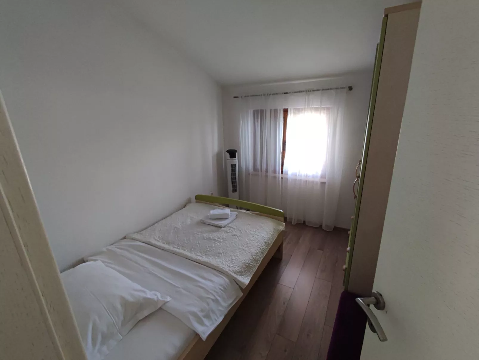 Angenehmes Haus in Posedarje mit großem Garten