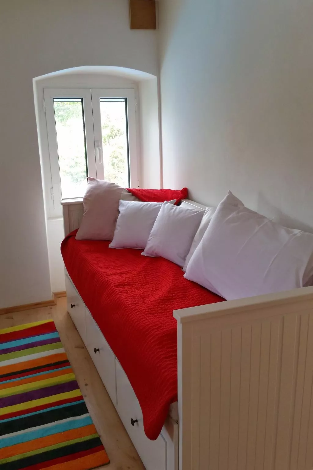 Charmantes Steinhaus mit Pool und Panoramablick-Dedans