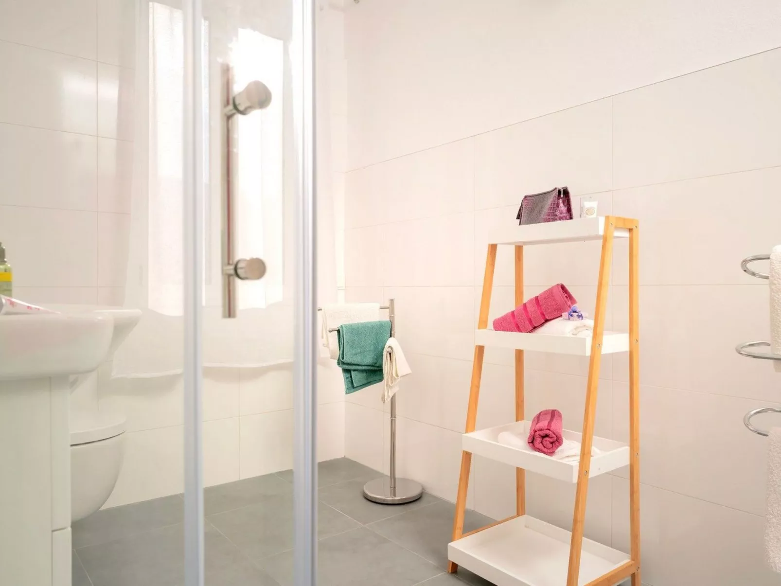 Villa "Sunshine" mit Garten, Grill und Terrasse-Drinnen