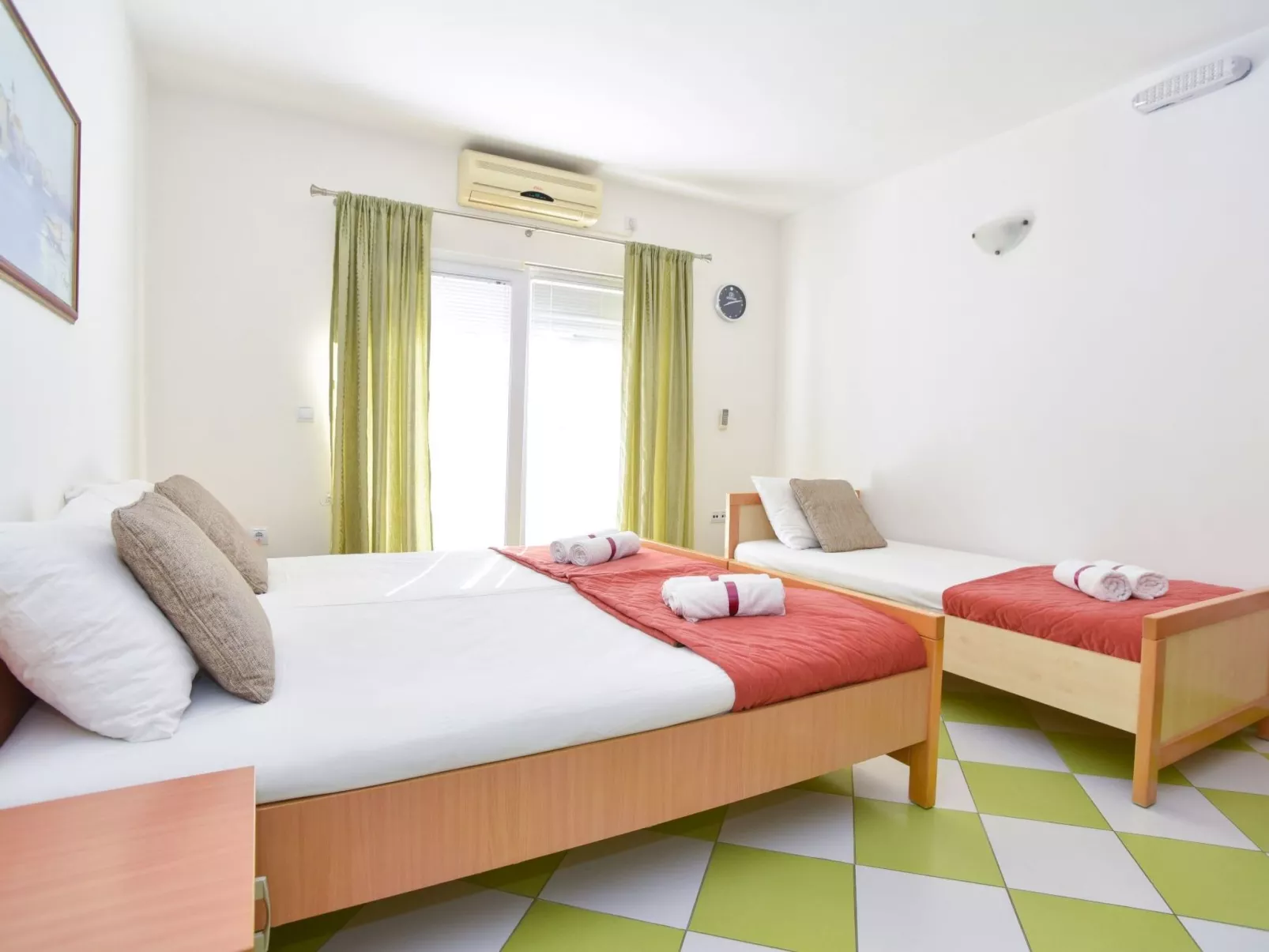 Studio-Apartment mit Balkon