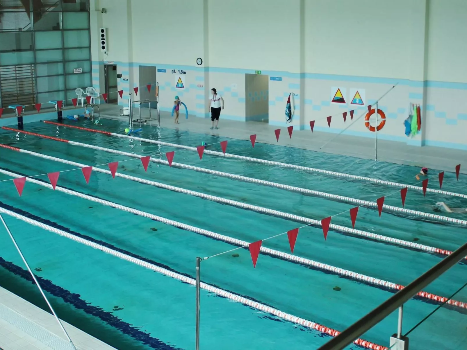 BESSERER PLATZ: Klassisches Warschau-Draußen