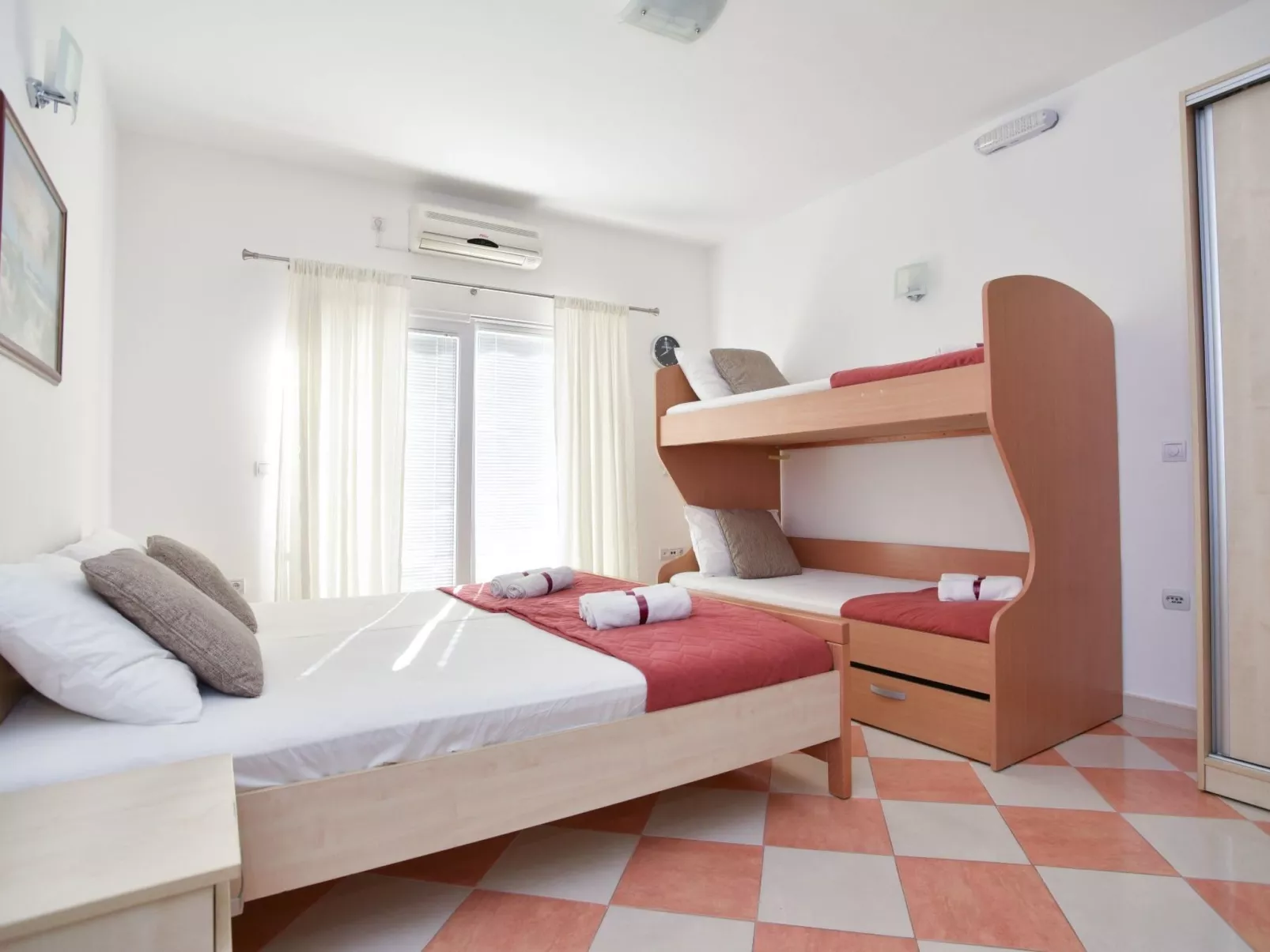 Studio für 4 Personen