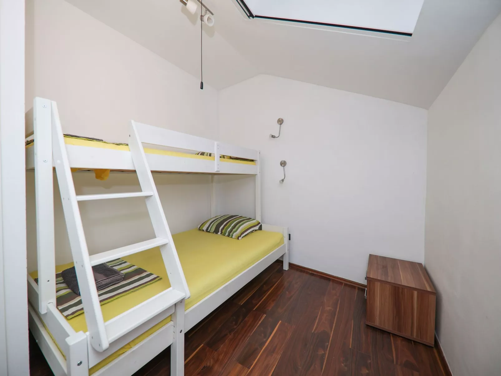 Wohnung mit Garten, Grill und Terrasse-Inside